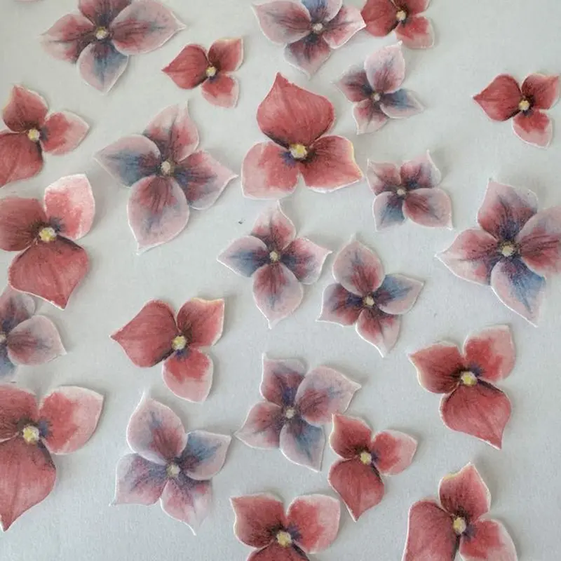 Pink & Purple Pre-Cut Edible Wafer Hydrangea Flowers 1